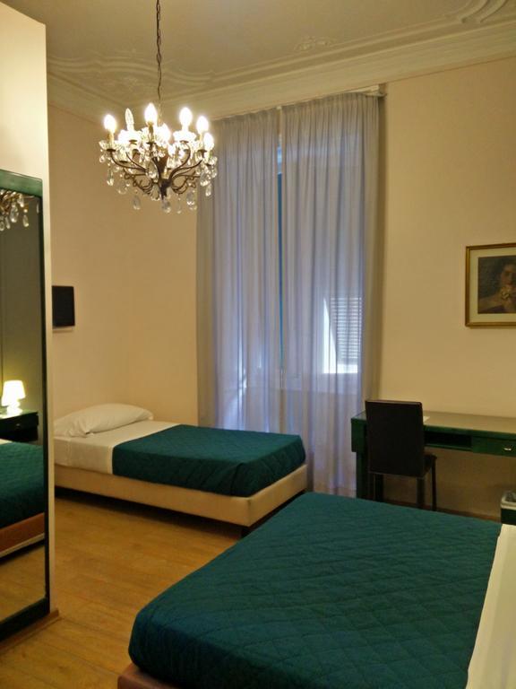 Hotel Suisse Genova Szoba fotó