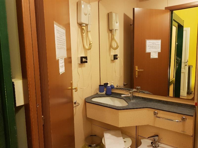Hotel Suisse Genova Kültér fotó